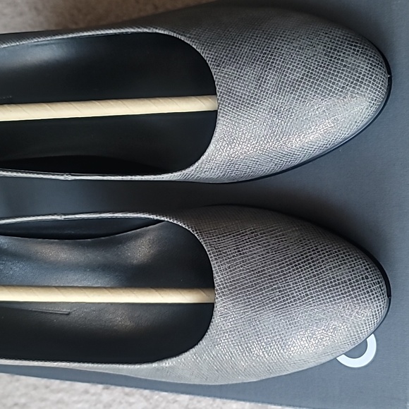 NIB Ecco Shape 75 Sleek Heels, Size 41 (10-10.5), Color Warm Grey - Picture 9 of 16